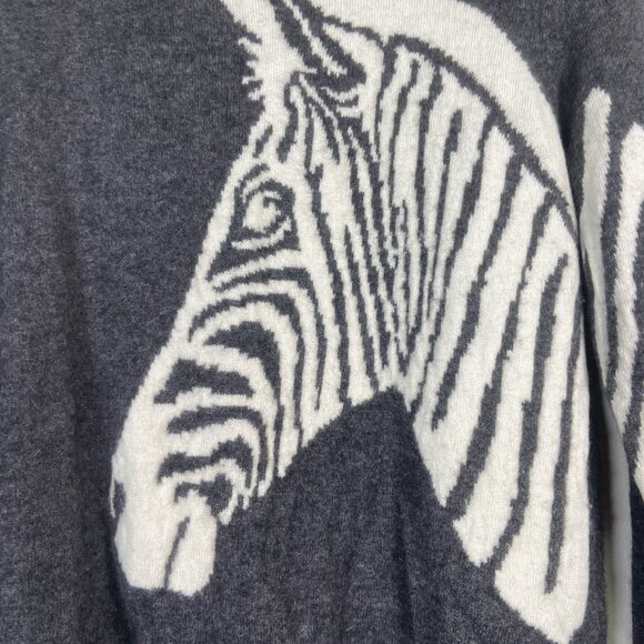 Peck & Peck 100% Cashmere Sweater‎ Sz M Gray Zebra Long Sleeve Quiet Luxury - Picture 2 of 7
